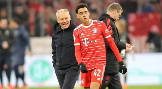 施特赖希：理解穆夏拉不想握手，收他的球衣让我有点尴尬