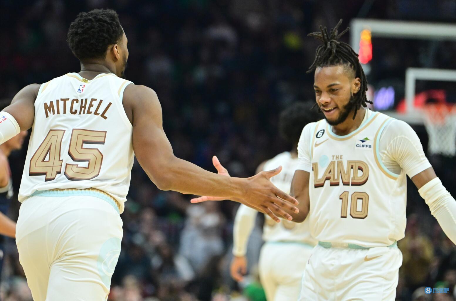 （nba彩经资讯）NBA彩经：潜在对手76人扑灭热火 季后赛预演太阳轻取掘金