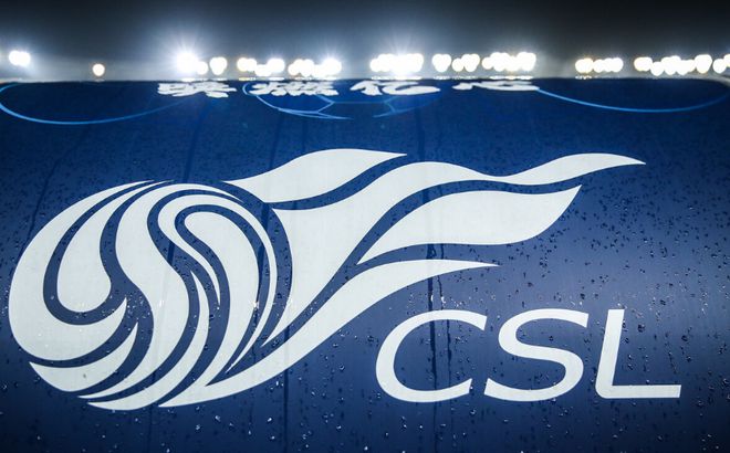 不再担心郝伟看不上!28岁泰山中卫永久转会中超升班马,哪踢得上