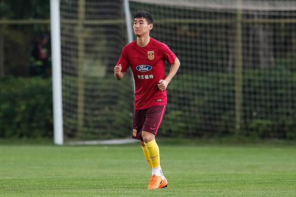 （武汉三镇队中超）中超｜韦世豪、李扬、严鼎皓等6将加盟武汉三镇