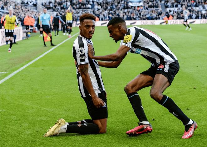 （首位在英超完成进球大四喜的亚洲球员）那个进球后，只想去学习的大男孩，7年后成了英超效率第三人