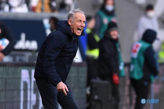 弗赖堡主帅：穆西亚拉输球后不愿握手很合理，我是过来人了我理解