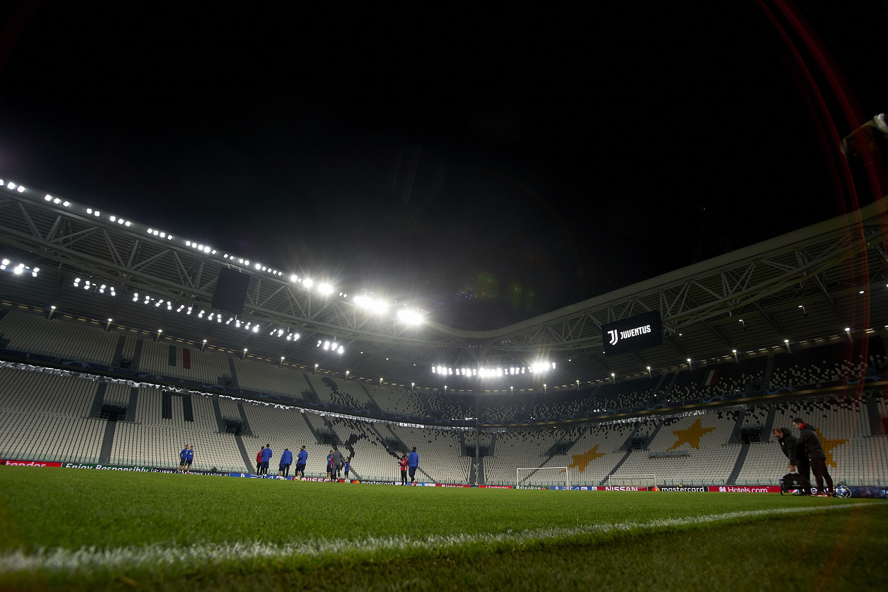 意媒： 因涉及种族歧视，尤文主场南看台将被罚关闭一场