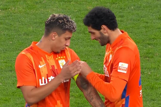 莱昂纳多、戴琳都有新东家，山东泰山组成最强后腰，转会窗口推迟