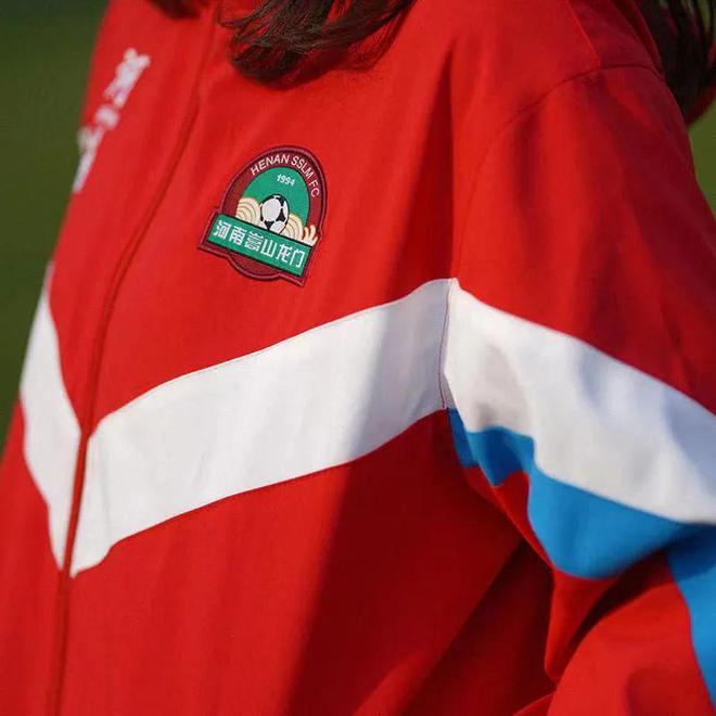 生存压力下,一些中小俱乐部正在「换个活法」