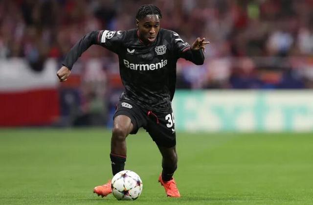 （弗林斯 拜仁）罗马诺：除曼联外，拜仁和巴萨也与弗林蓬经纪人进行了会谈