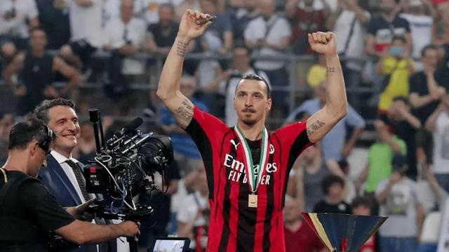 (伊布续约ac米兰)FM:伊布不会与米兰续约,他是否会继续自己生涯还需要观察