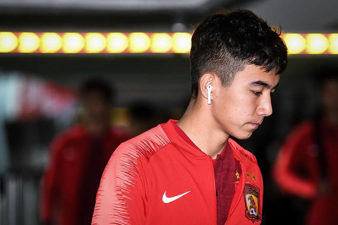 官宣！广州队3旧将回归，多笔引援被突然叫停，郜林回归基本无望