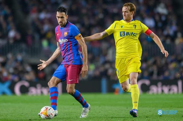 （巴萨官方:将申诉布斯克茨的黄牌）每体：巴萨将于4月中旬督促布斯克茨决定自己的未来