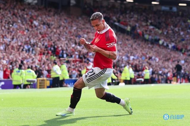 （安东尼没人要）安东尼：没我哥帮助就没自己今日成就 我球鞋上写着贫民窟