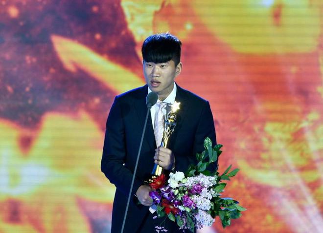 太可惜！中国男足昔日头号新星陨落：27岁混中乙，被中超彻底遗忘