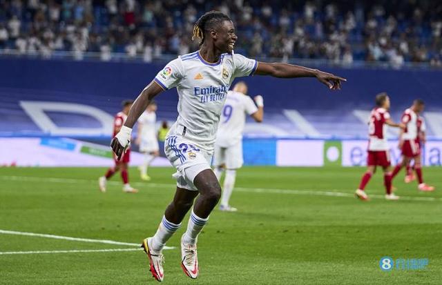 （皇马签下卡马文加）罗马诺：皇马计划续约卡马文加，将加薪并提高解约金