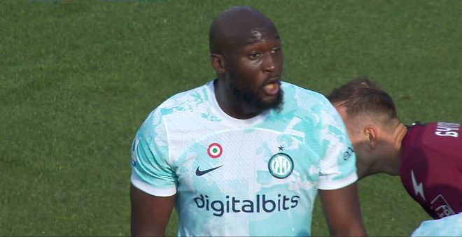 （意甲积分榜:那不勒斯全胜领跑）意甲最新积分战报 那不勒斯19分领跑 国米AC米兰齐丢分 罗马笑了