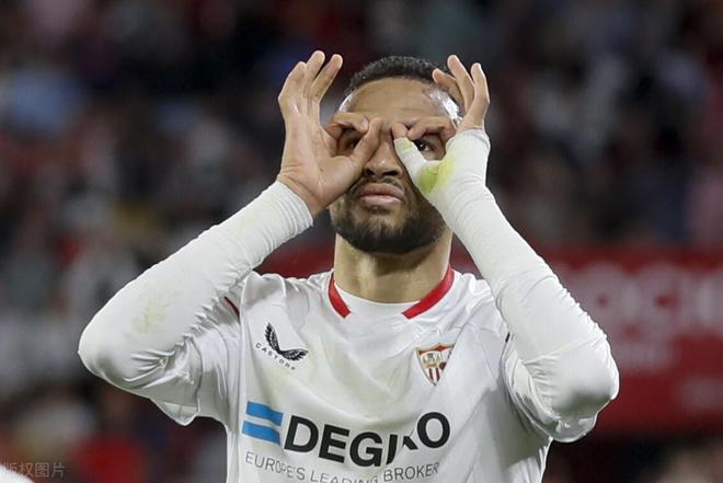 西甲最新积分战报 9人塞维利亚2球领先遭绝平 皇马将对阵争四劲敌