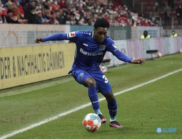 （拜仁法尔克是谁）法尔克：拜仁没有与弗林蓬谈判，球员想要加盟曼联