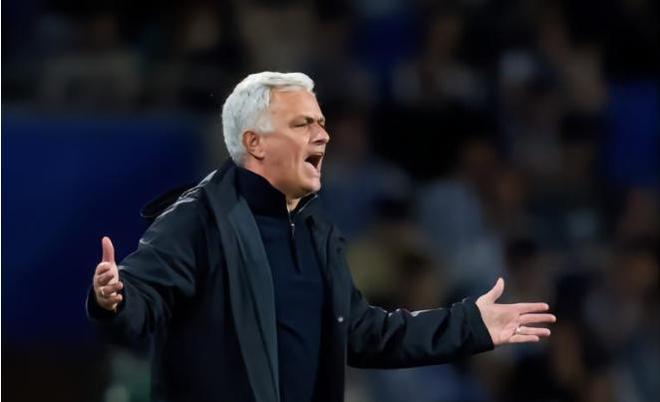 （ac米兰 国米）国米惨遭绝平，AC米兰绝杀被吹！米兰双雄不胜，罗马剑指第三！