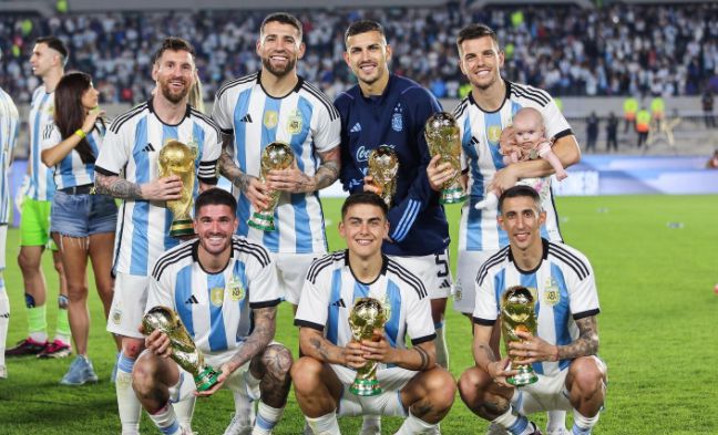 (梅西替补西蒙尼)首发才14次!梅西御用保镖遭西蒙尼冷落,萌生去意,3大豪门来抢