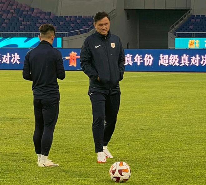 山东体育直播泰山VS三镇!童磊缺阵 纪委现场抓人?陈晨可能现身