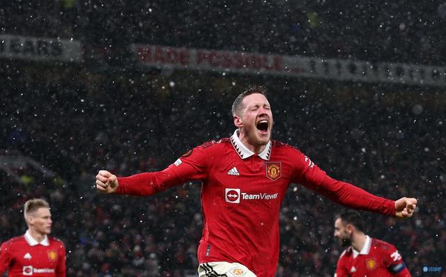 （曼联vs韦斯咸 直播）英媒：曼联决定不买断韦霍斯特，奥斯梅恩是锋线引援首要目标