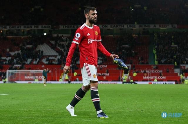 （曼联2:1埃弗顿）曼联球迷票选B费为2-0埃弗顿队内最佳球员，麦克托米奈第二