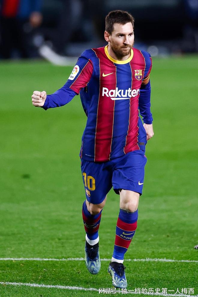 (梅西已告知巴萨)媒体:梅西没事就会关注巴萨,他听到巴萨主场对他的欢呼!