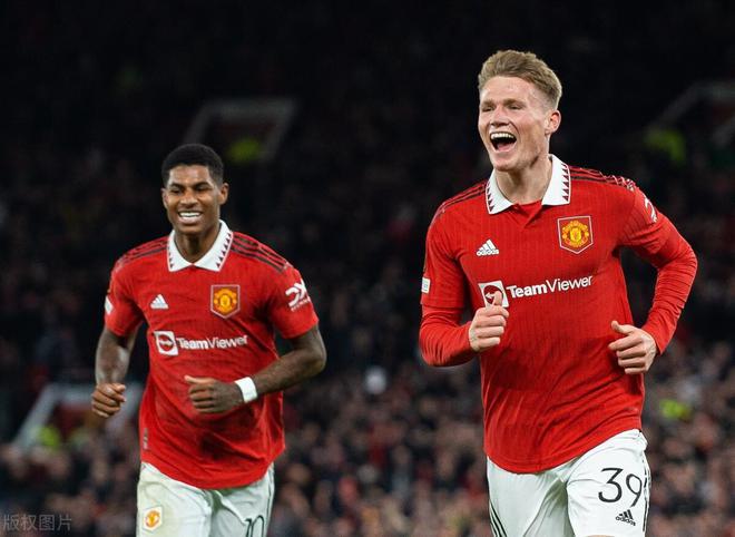 （红魔最强阵容）2-0！红魔碾压局狂射30脚升至第三，埃神回归，但大腿伤了