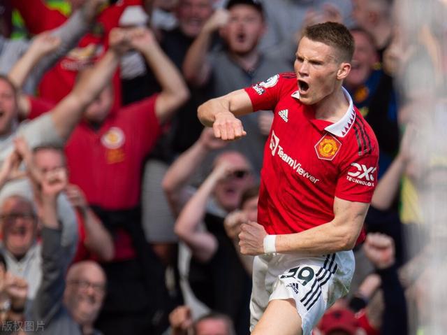 （英超:曼联1-1埃弗顿 马夏尔破门）英超-曼联2-0双杀埃弗顿升至第三 马夏尔替补破门 拉什福德伤退