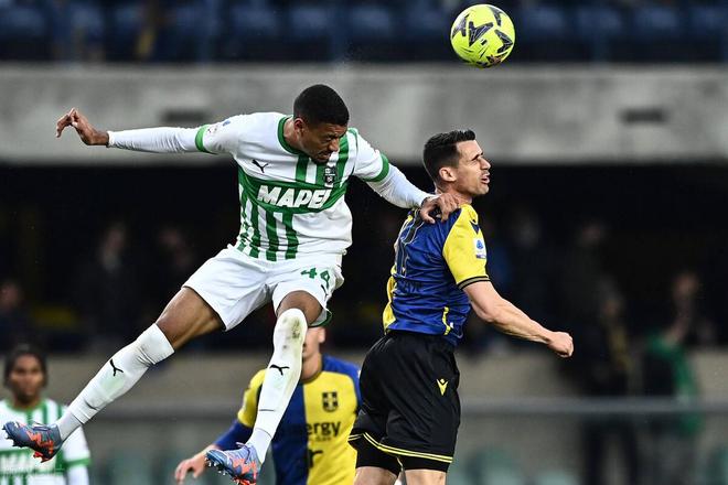 (意甲大结局:尤文卫冕国米杀进欧冠)2-1逆转,第95分钟绝杀,意甲第18掀翻穆帅的绊脚石,尤文笑了