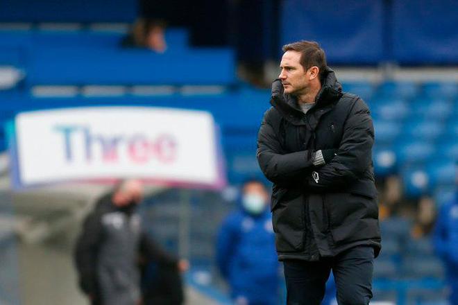 (兰帕德攻破切尔西球门)0-1爆冷!兰帕德完败,10.2亿切尔西一塌糊涂,皇马偷着乐