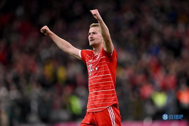 德里赫特:在荷兰队训练就老对弗莱肯破门,拜仁提升空间还很大