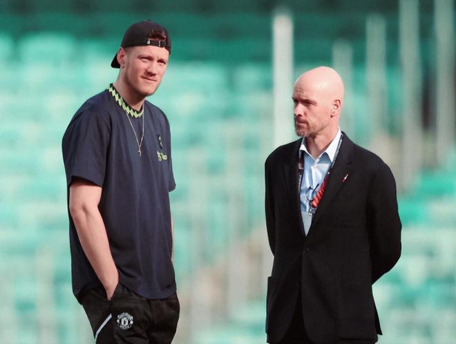 （曼联放弃争冠）1000万欧都不买！曼联放弃C罗接班人，19场2球无法说服滕哈格