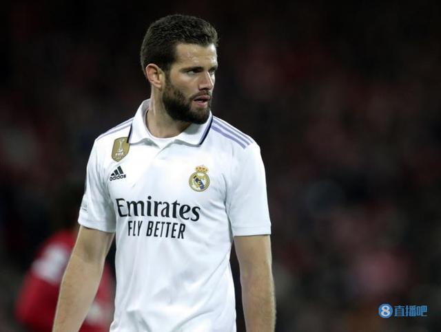 （纳乔什么水平）纳乔本场数据：4次被过，6次对抗2次成功，评分5.9分全场最低