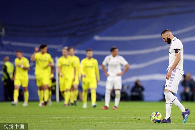 （本泽马 皇马）本泽马被换下后，皇马遭“黄潜”逆转