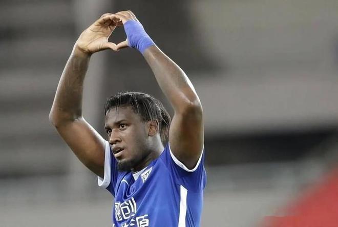 (武汉三镇比赛视频直播)武汉三镇2:0轻取山东捧得超级杯,山东泰山本赛季已经不值得托付