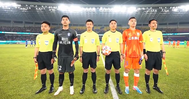 2-0！“摸杯”魔咒失效，三镇击败泰山，夺得超级杯冠军