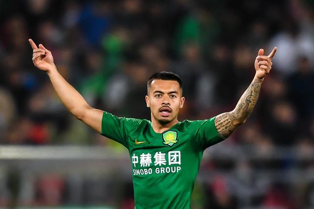 （球员李可）李可晒新工体视频：迫不及待想在这个球场的球迷面前踢球啦