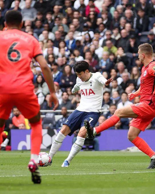 （日韩球迷评亚冠）“日韩德比”在争议中落幕，亚洲球员也能斩获英超百球！