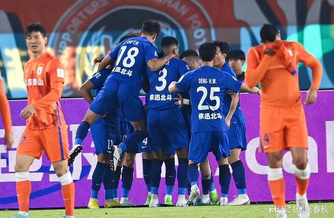 泰山丢新赛季首冠！韦世豪反戈，2外援无缘中超揭幕战，恐遭连败