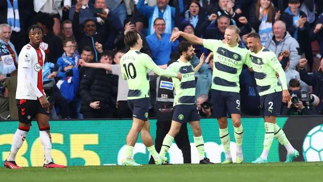 （英超用球2020）英超30球，单季44球，生涯200球，请叫他天勾哈兰德！