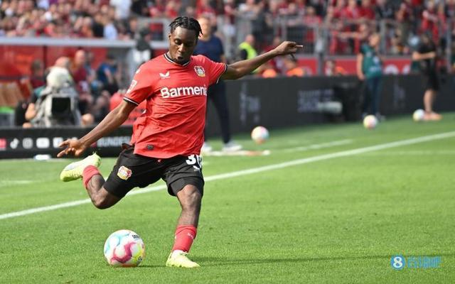 （外援弗罗曼）罗马诺：曼联去年10月就关注弗林蓬，但这也取决于万-比萨卡未来