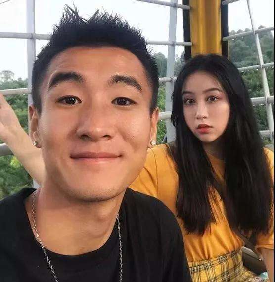 被山东球迷谩骂,谁注意韦世豪举动?郝伟后悔了,范志毅评价准确