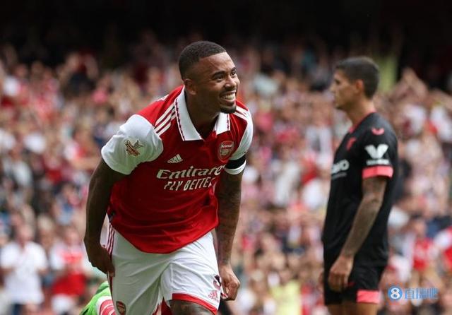 （热苏斯进球集锦）热苏斯本场数据：2射1正，1粒进球，4次过人均成功，1次失良机