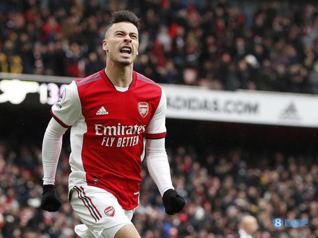 (马丁内利 阿森纳)马丁内利在英超为阿森纳打入25球,追平奥维马斯且少用13场