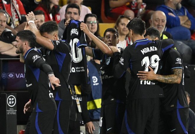 （格列兹曼回归马竞穿几号）继续狂飙！马竞攻陷客场，落后皇马2分，格列兹曼哑火