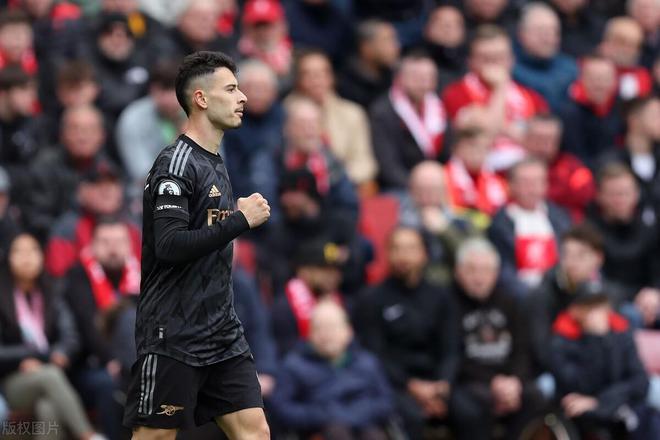 英超最新积分战报 利物浦狙击阿森纳送曼城主动权 水晶宫追切尔西