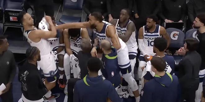 （戈贝尔 nba）森林狼火爆内讧！戈贝尔拳打安德森 赛后道歉：我失控了