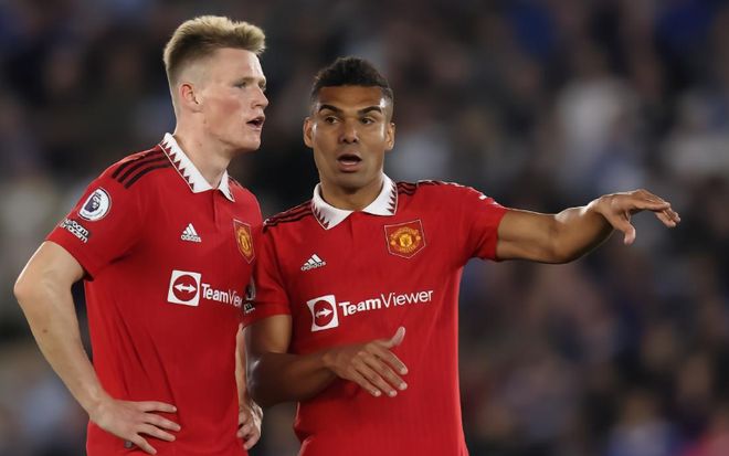 29轮首发9次！20年功勋铁腰惨遭腾哈格冷落 沦为边缘人 打算离队