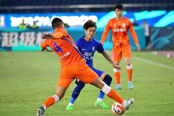 （2021年中超广州队）中超冠军1年飙93球2冠王，签5国脚+传承广州队，接班泰山=新纪录