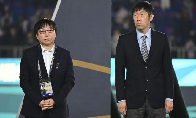 高洪波、孙雯给武汉三镇颁奖!球迷:为这两位前国脚鼓掌、喝彩!