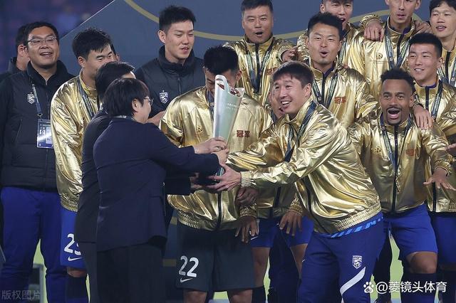 长江后浪推前浪,恒大为如今三镇上位做嫁衣,高价球员全被挖角